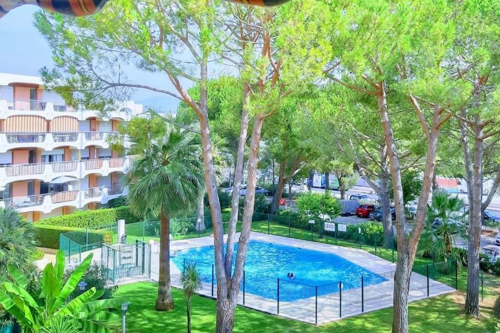 Апартаменты Farniente Riviera Мандельё-ла-Напуль Экстерьер фото